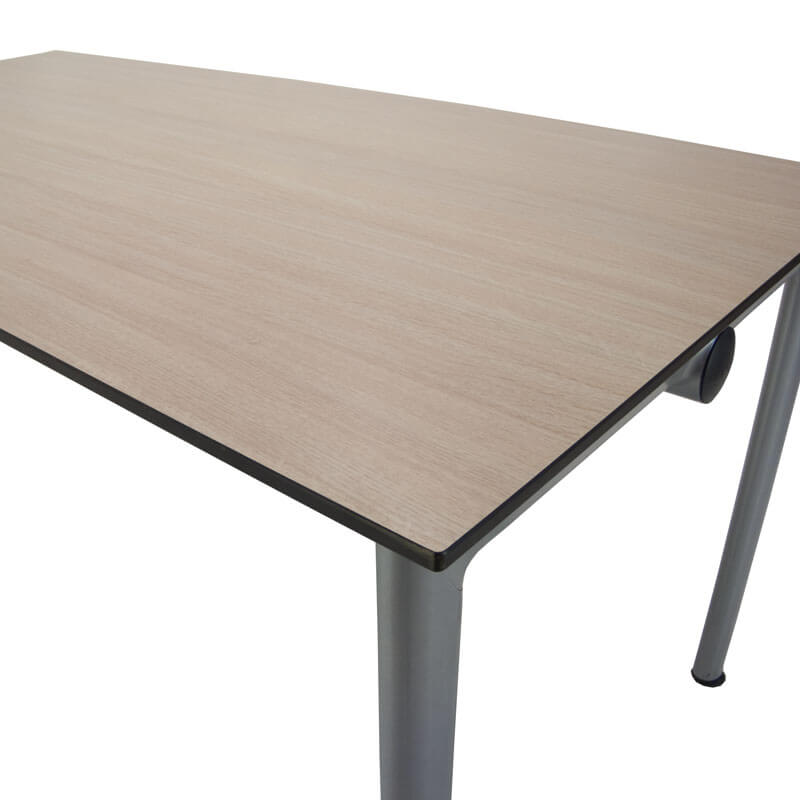 Gebruikte Ahrend tafel met volkern blad